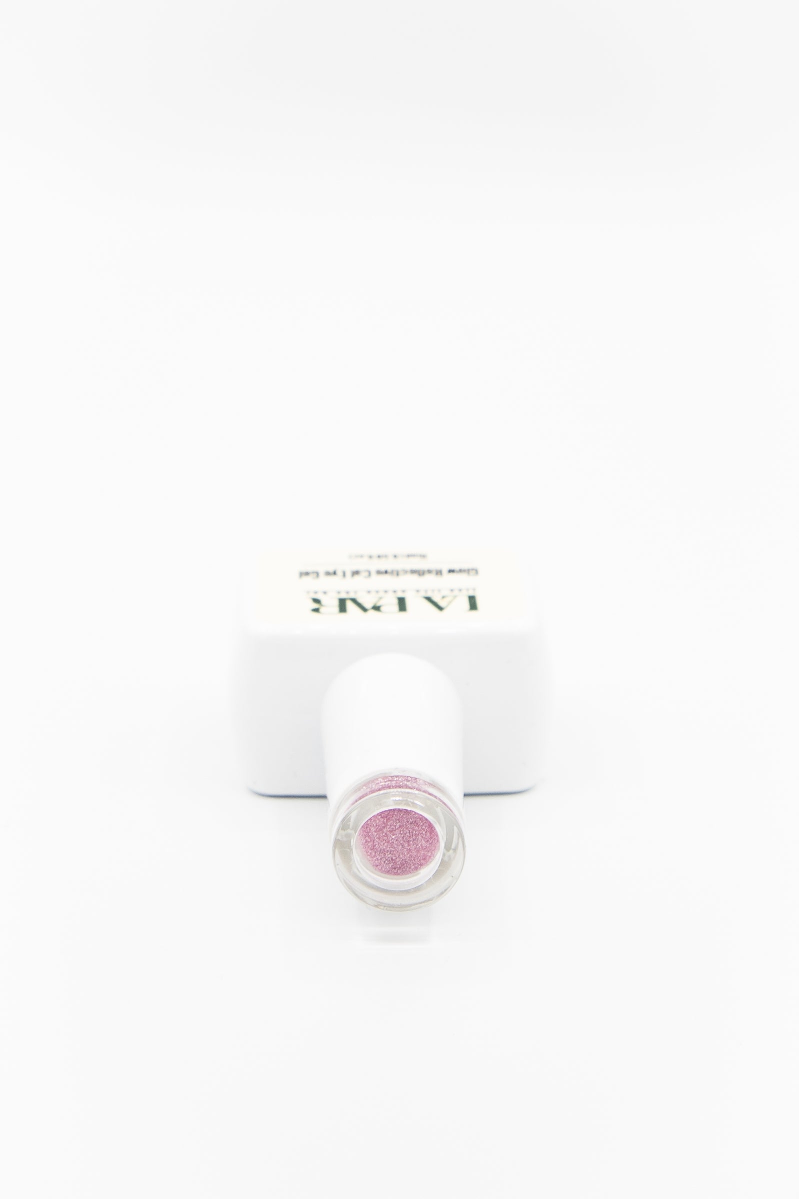 La Par Pink Diamond #2 Glow Reflective Cat Eye Gel Polish bottle cap