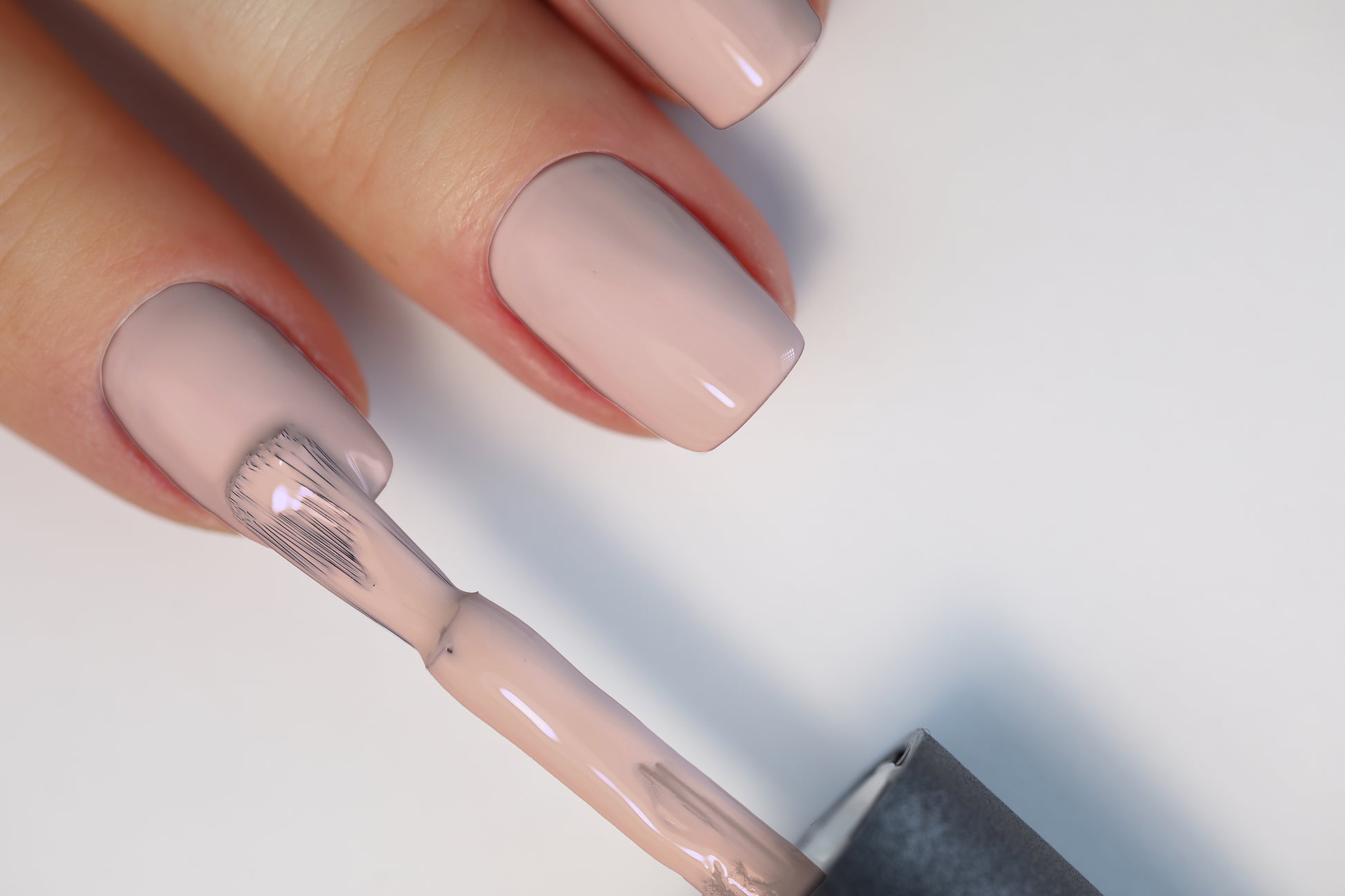 La Par Dirty Chai #14 Polish on nails