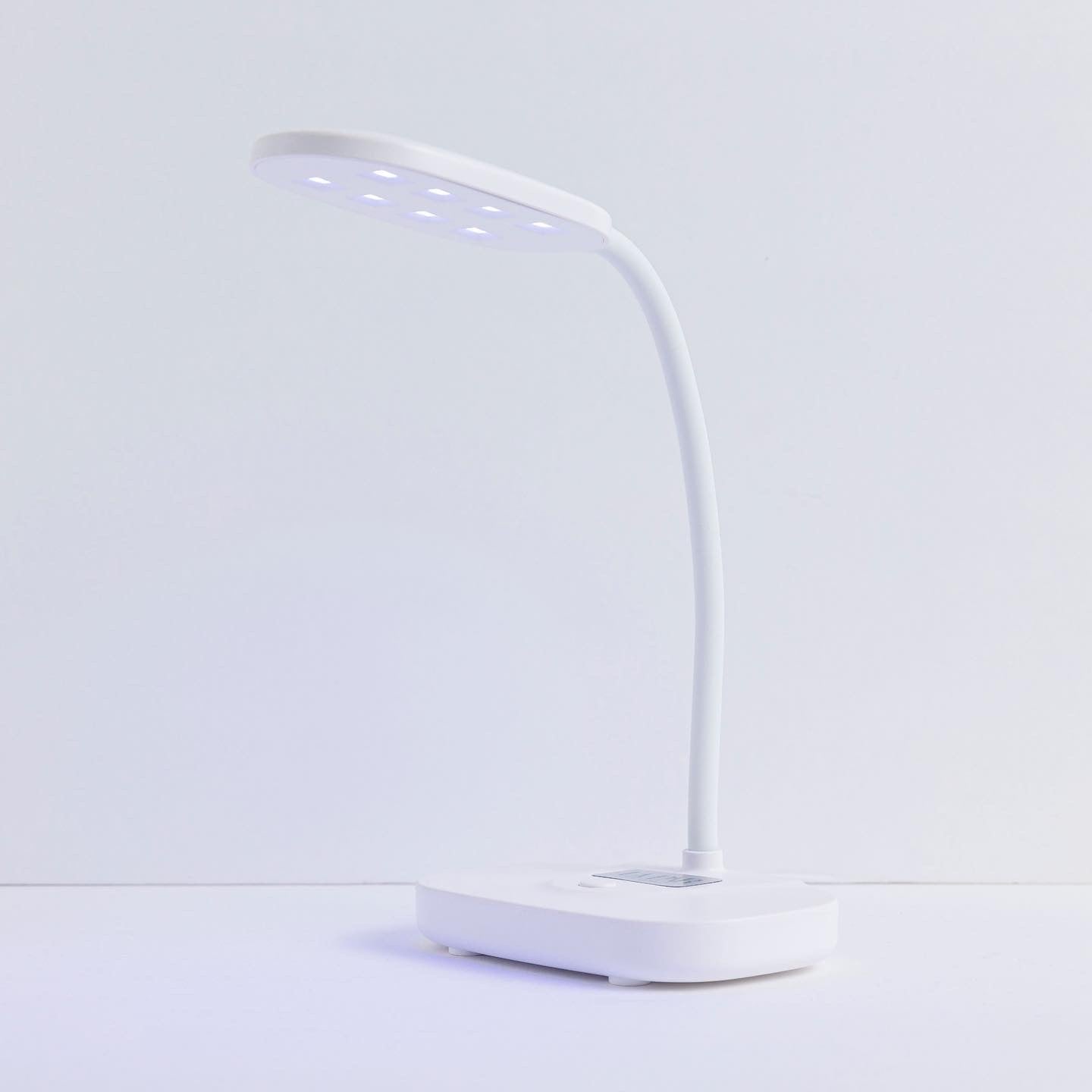 STANDING LED LAMP FOR GEL EXTENSIONS